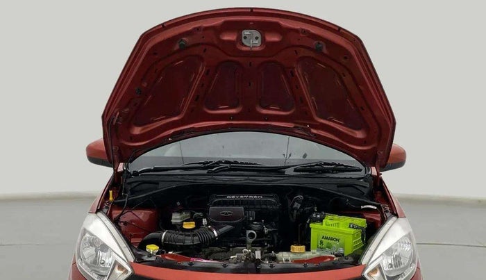 2018 Tata Tiago XT PETROL, Petrol, Manual, 98,176 km, Open Bonet