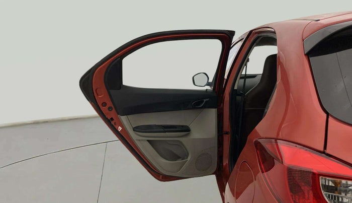 2018 Tata Tiago XT PETROL, Petrol, Manual, 98,176 km, LHS Rear Door