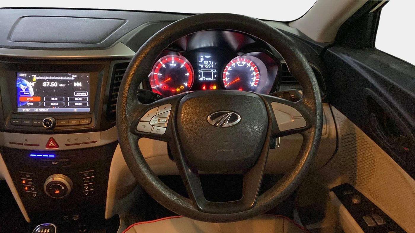 2021 Mahindra XUV300 W6 1.5 Sunroof Diesel, Diesel, Manual, 21,805 km, Steering Wheel Close Up