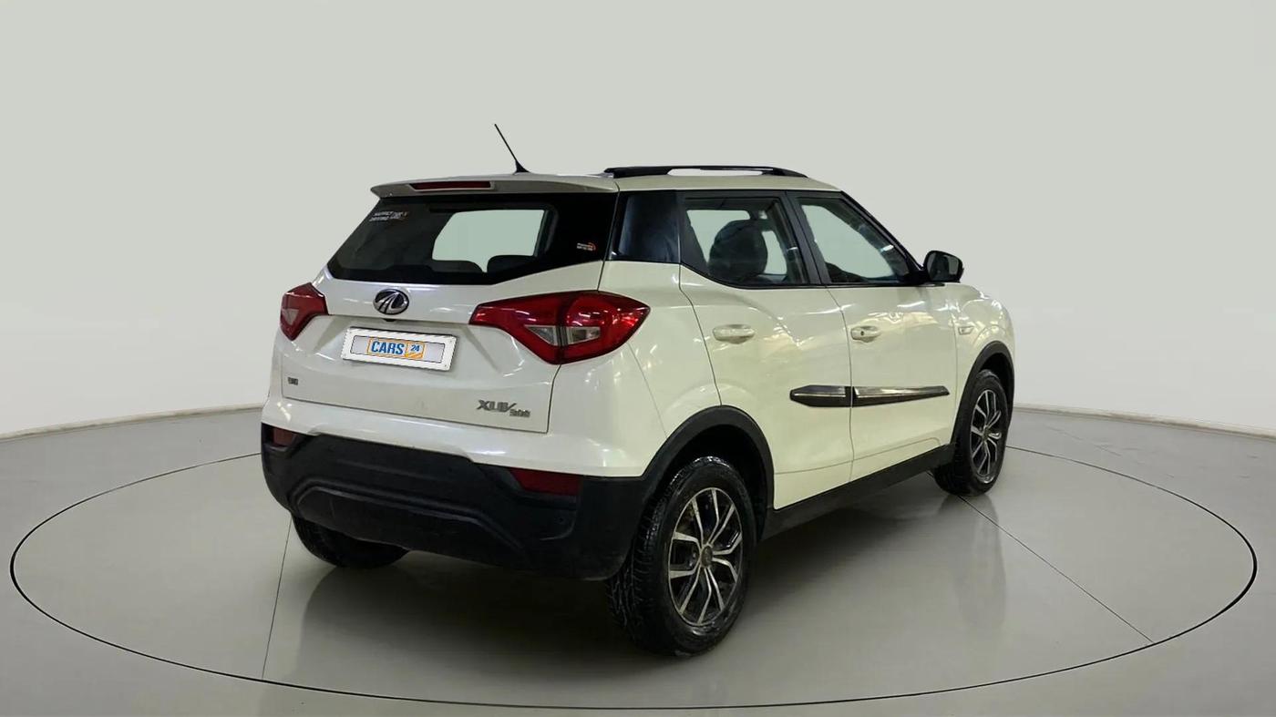 2021 Mahindra XUV300 W6 1.5 Sunroof Diesel, Diesel, Manual, 21,805 km, Right Back Diagonal
