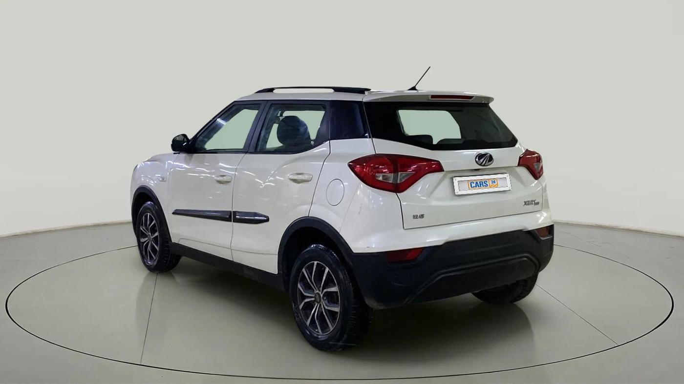 2021 Mahindra XUV300 W6 1.5 Sunroof Diesel, Diesel, Manual, 21,805 km, Left Back Diagonal