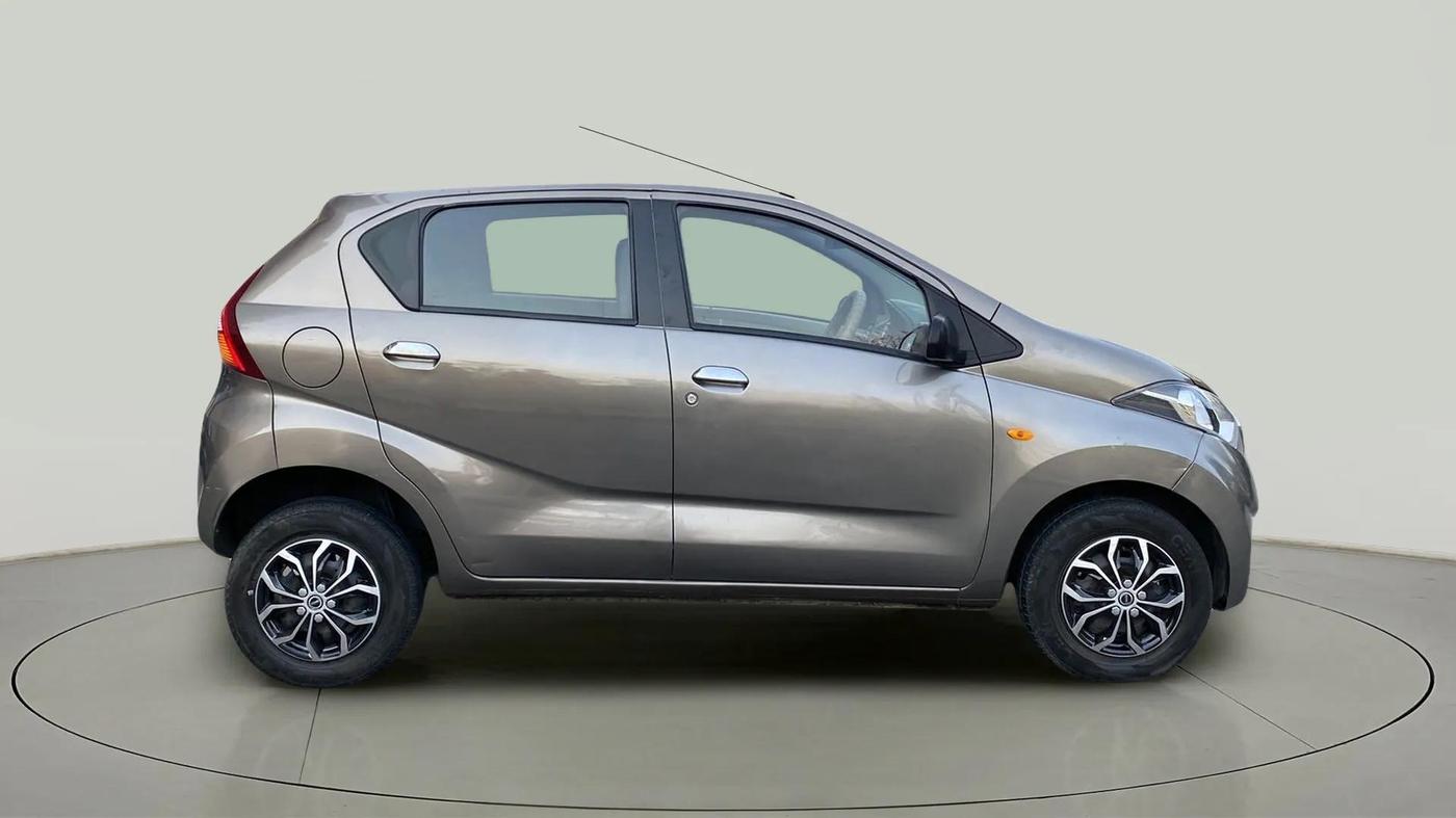 2017 Datsun Redi Go T (O), Petrol, Manual, 46,589 km, Right Side View