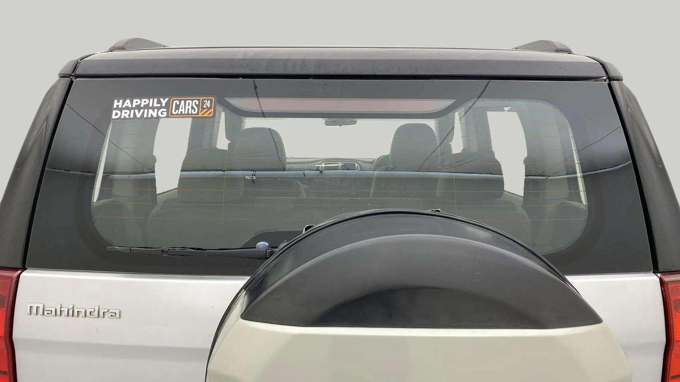 2016 Mahindra TUV300 T8, Diesel, Manual, 91,479 km, Rear Windshield