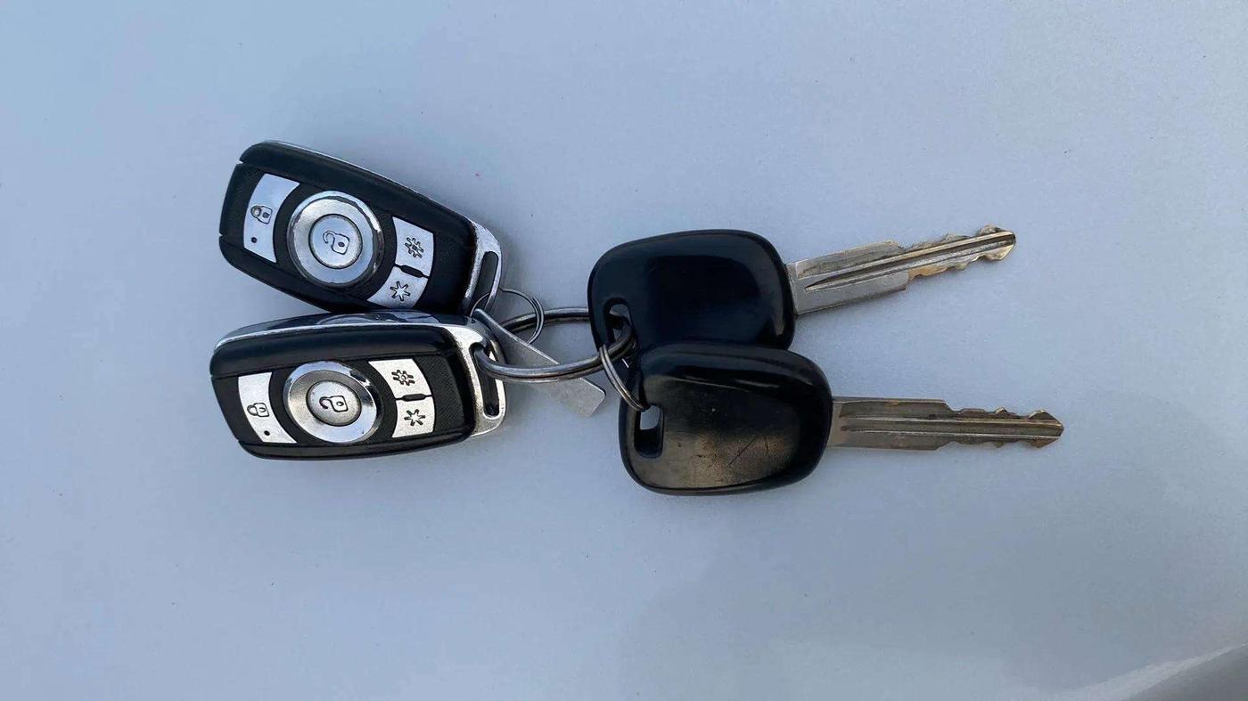 2016 Maruti Alto 800 VXI, Petrol, Manual, 42,769 km, Key Close Up