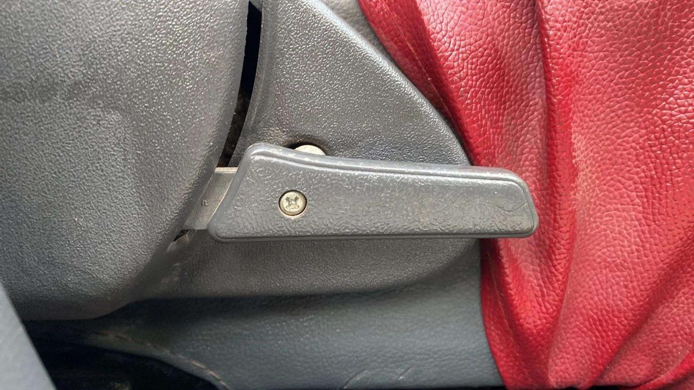 2016 Maruti Alto 800 VXI, Petrol, Manual, 42,769 km, Driver Side Adjustment Panel