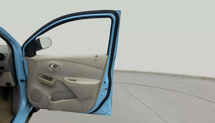 2016 Datsun Go A, Petrol, Manual, 52,249 km, RHS Front Door