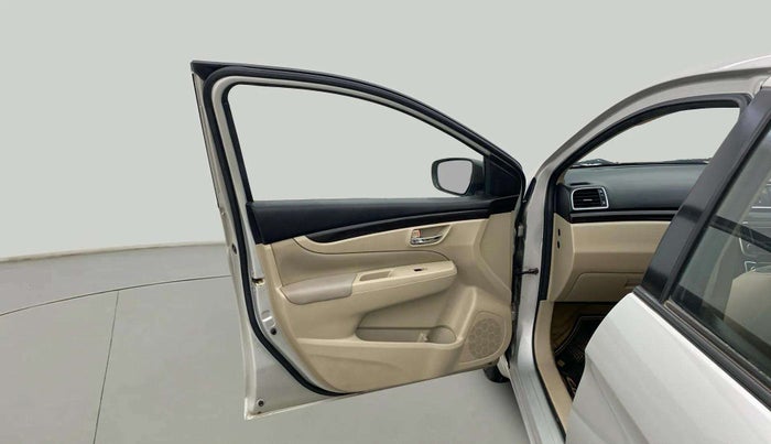 2016 Maruti Ciaz ZXI, Petrol, Manual, 26,738 km, LHS Front Door