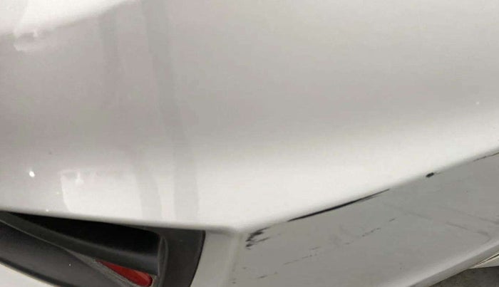 2016 Maruti Ciaz ZXI, Petrol, Manual, 26,738 km, Rear bumper - Minor scratches