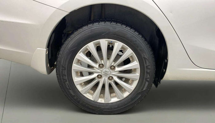 2016 Maruti Ciaz ZXI, Petrol, Manual, 26,738 km, Right Rear Wheel