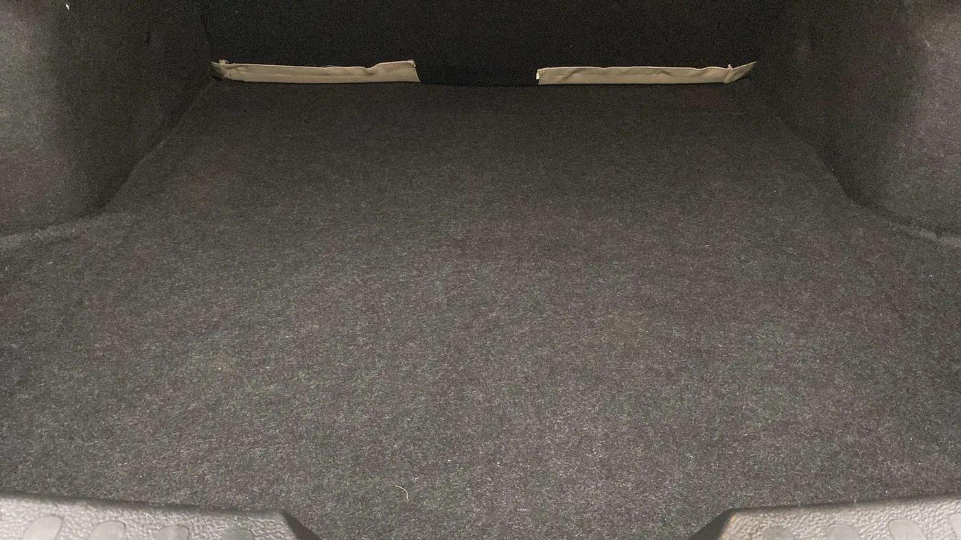 2016 Maruti Ciaz ZXI, Petrol, Manual, 26,738 km, Boot Inside
