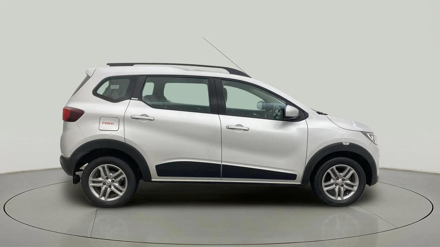 2020 Renault TRIBER RXZ, Petrol, Manual, 53,102 km, Right Side View