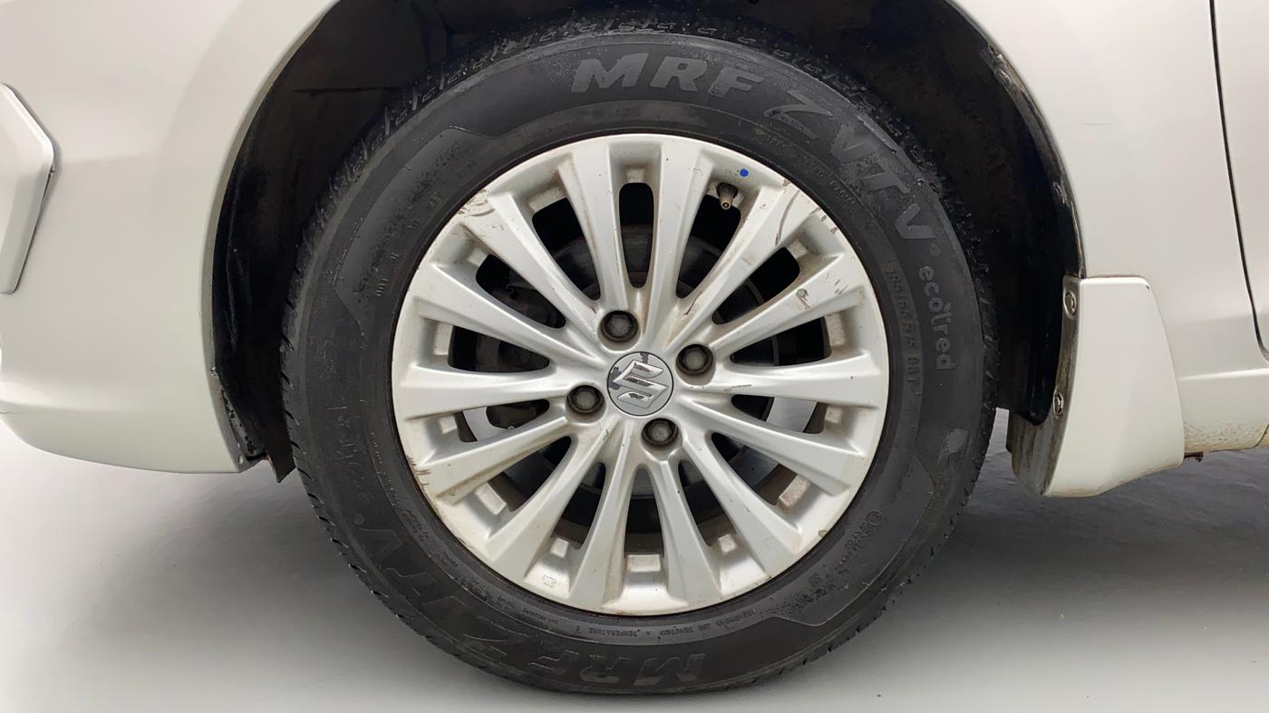 2017 Maruti Ciaz ZETA 1.4  AT PETROL, Petrol, Automatic, 59,305 km, Left Front Wheel