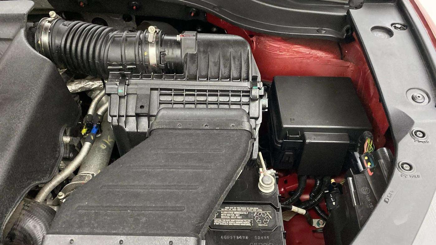 2021 Mahindra XUV700 AX 7 LUXURY P AT 7 STR, Petrol, Automatic, 46,197 km, Engine View - Left