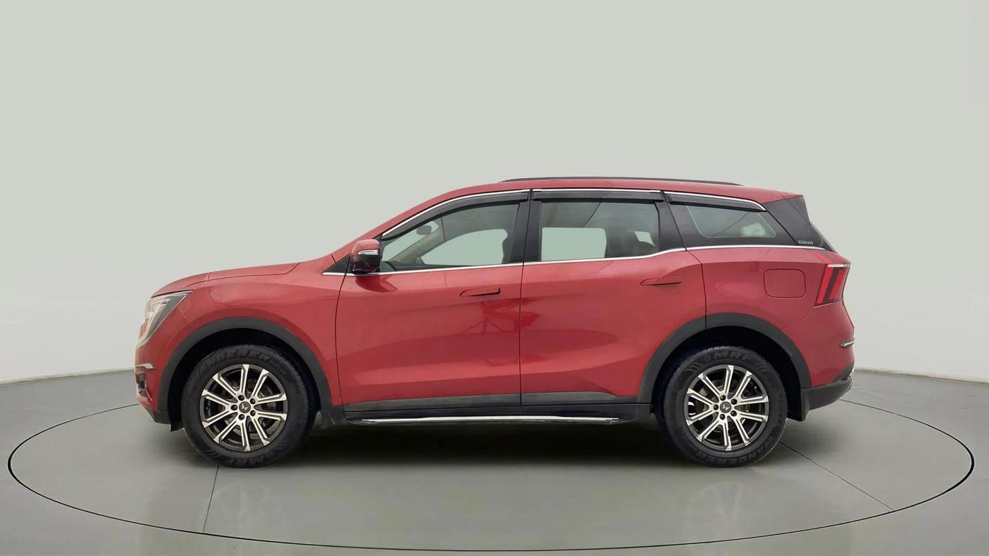 2021 Mahindra XUV700 AX 7 LUXURY P AT 7 STR, Petrol, Automatic, 46,197 km, Left Side