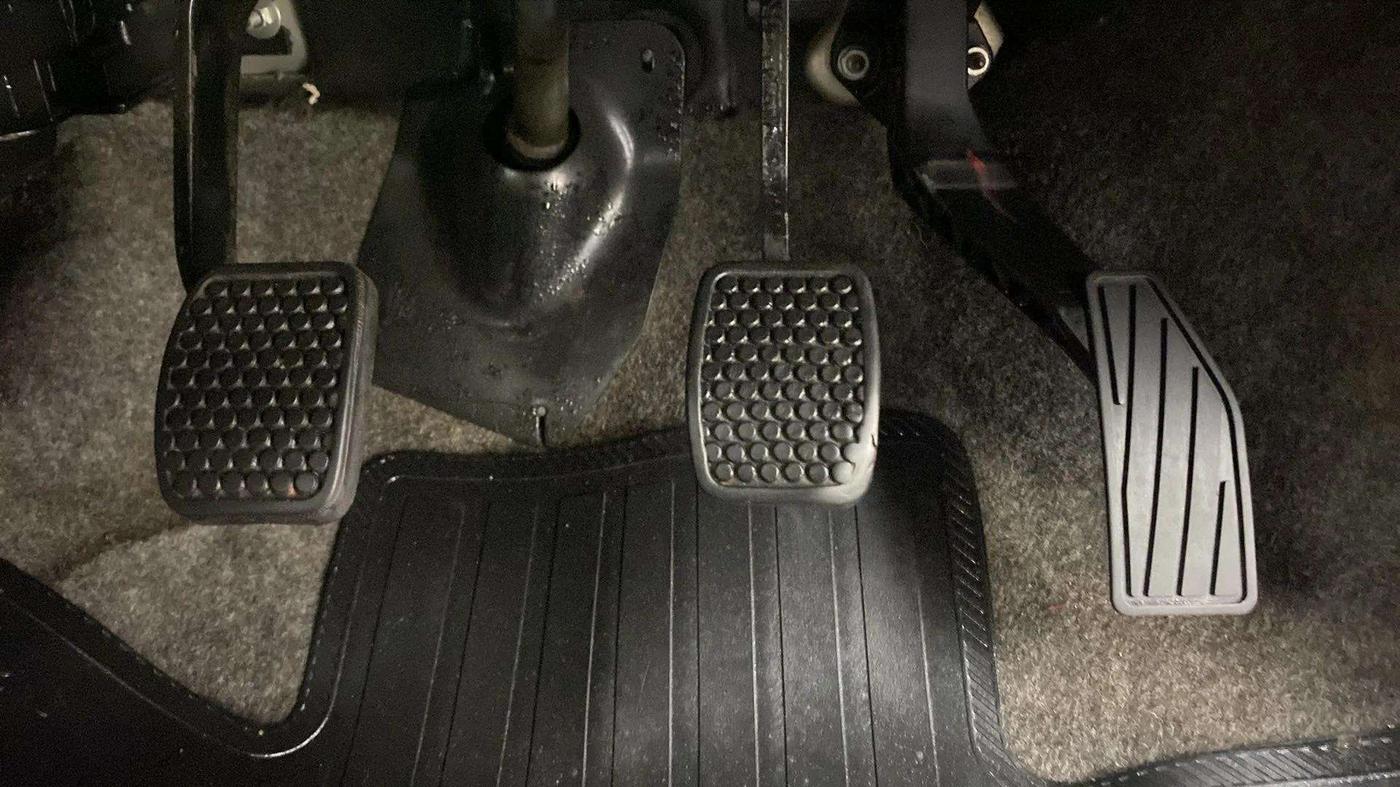 2017 Maruti Alto K10 VXI, Petrol, Manual, 26,795 km, Pedals