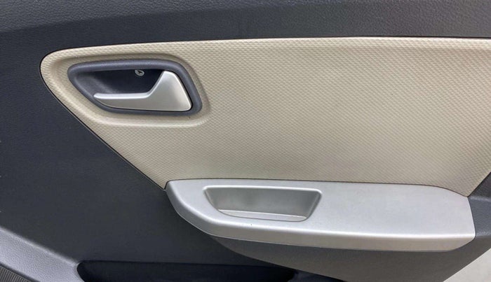 2017 Maruti Alto K10 VXI, Petrol, Manual, 26,795 km, Driver Side Door Panels Control