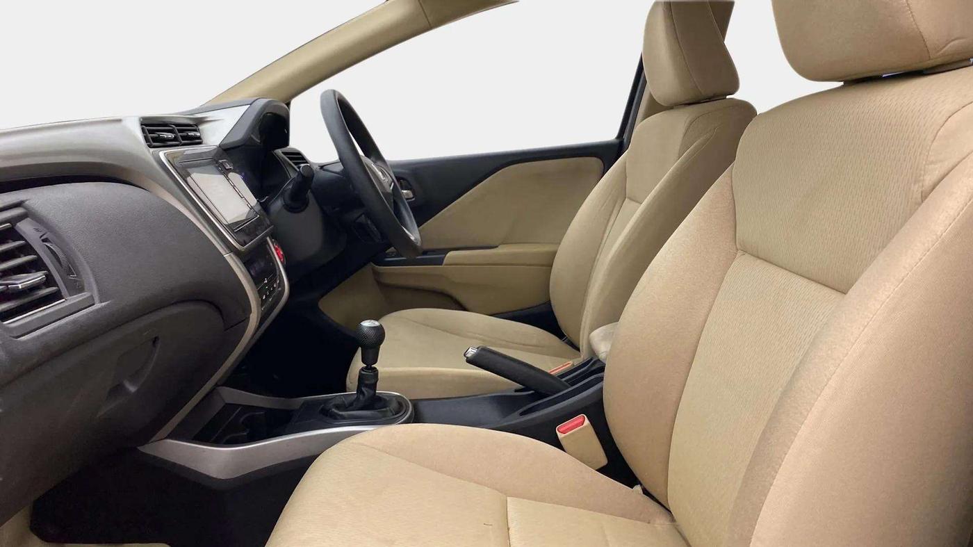 2021 Honda City 1.5L I-VTEC V MT 5TH GEN, Petrol, Manual, 79,456 km, Right Side Front Door Cabin