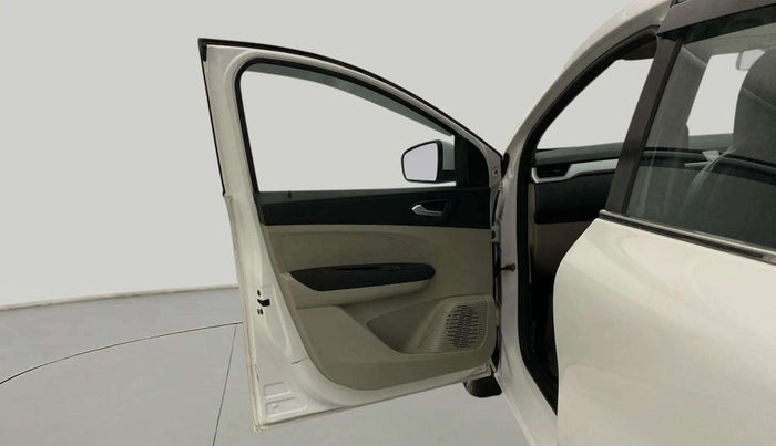 2019 Renault TRIBER RXZ, CNG, Manual, 60,779 km, LHS Front Door
