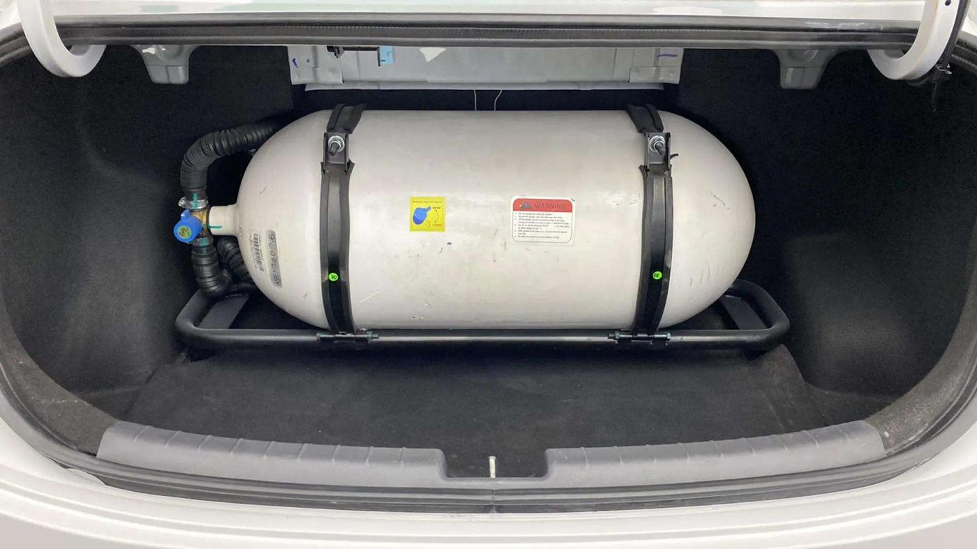 2023 Hyundai AURA SX 1.2 CNG, CNG, Manual, 42,558 km, Boot Inside