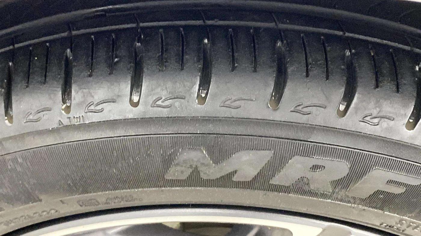 2023 Hyundai AURA SX 1.2 CNG, CNG, Manual, 42,558 km, Left Rear Tyre Tread