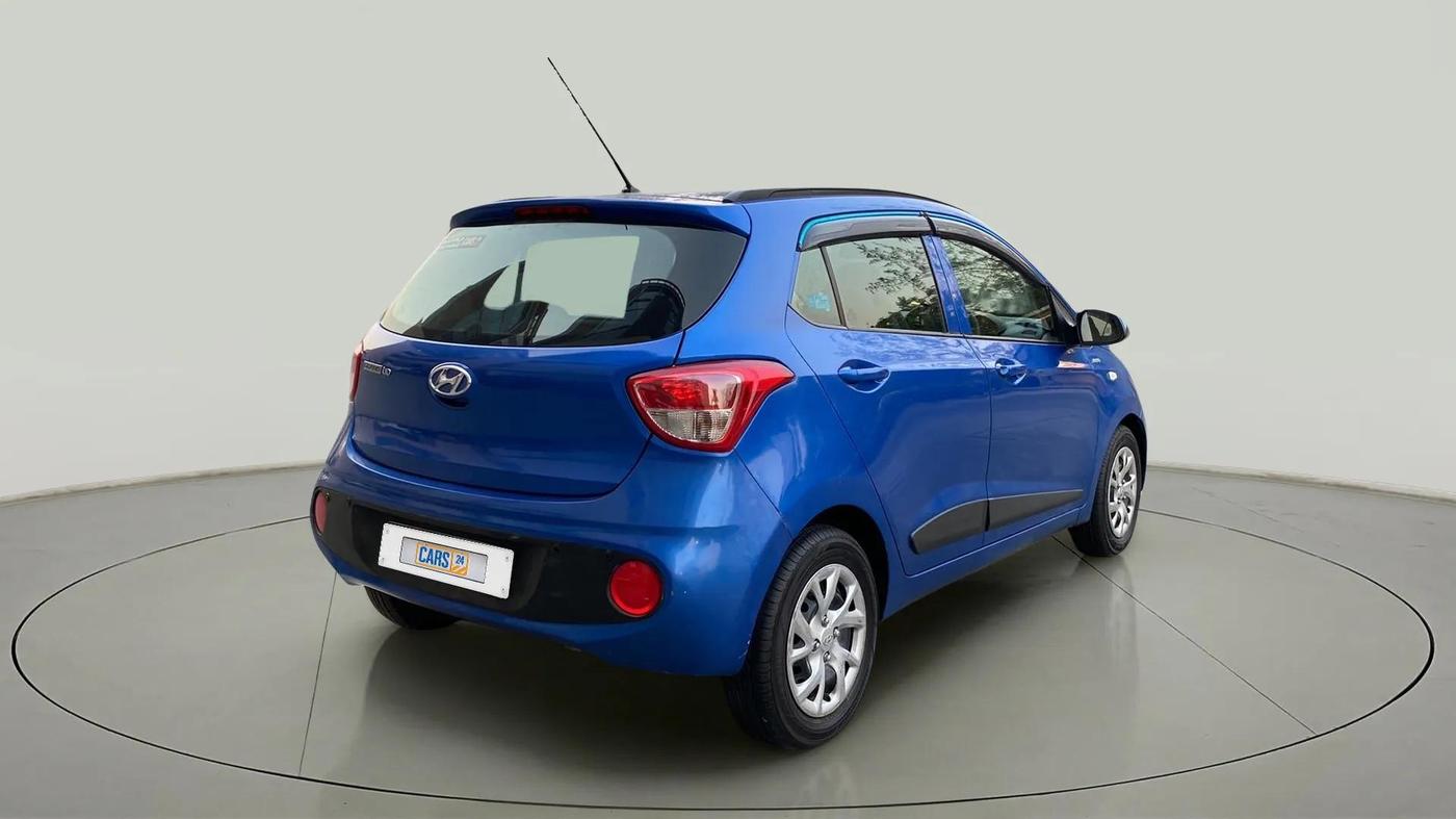 2018 Hyundai Grand i10 MAGNA AT 1.2 KAPPA VTVT, Petrol, Automatic, 49,199 km, Right Back Diagonal