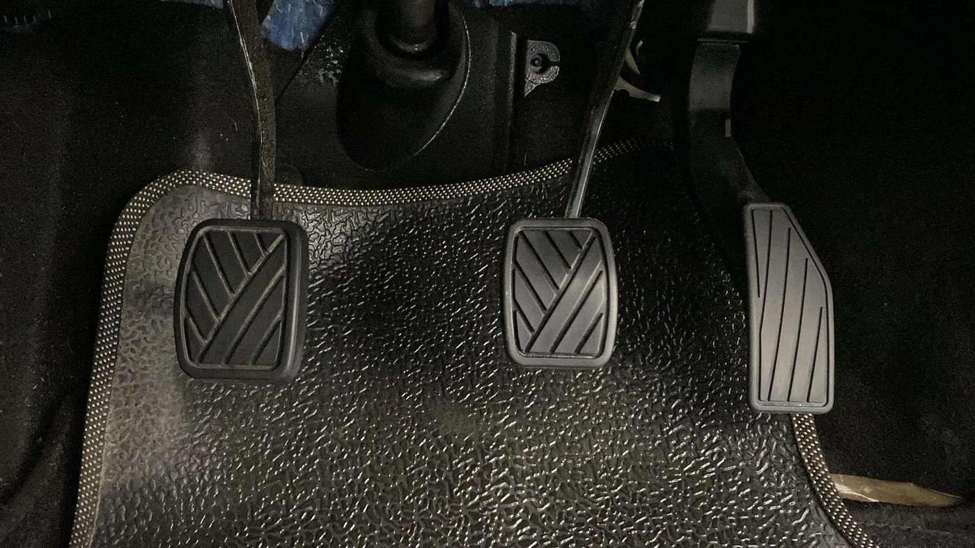 2019 Maruti IGNIS DELTA 1.2, Petrol, Manual, 13,951 km, Pedals