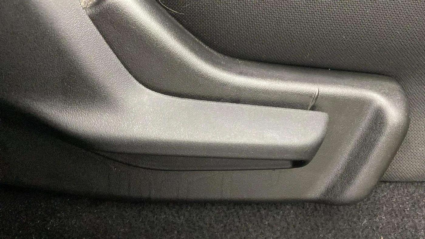 2019 Maruti IGNIS DELTA 1.2, Petrol, Manual, 13,951 km, Driver Side Adjustment Panel