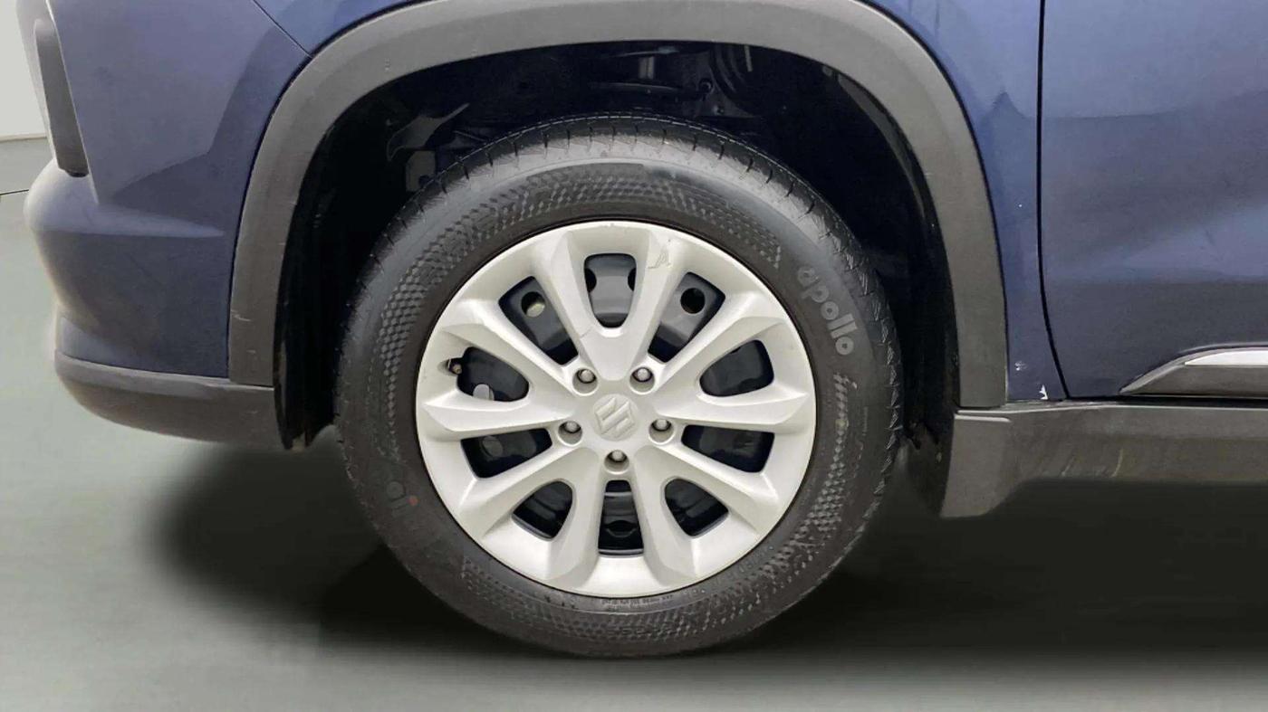 2023 Maruti Grand Vitara DELTA SMART HYBRID, Petrol, Manual, 33,181 km, Left Front Wheel