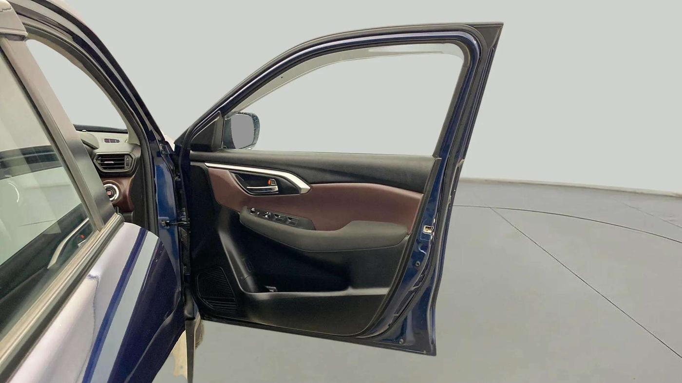 2023 Maruti Grand Vitara DELTA SMART HYBRID, Petrol, Manual, 33,181 km, RHS Front Door