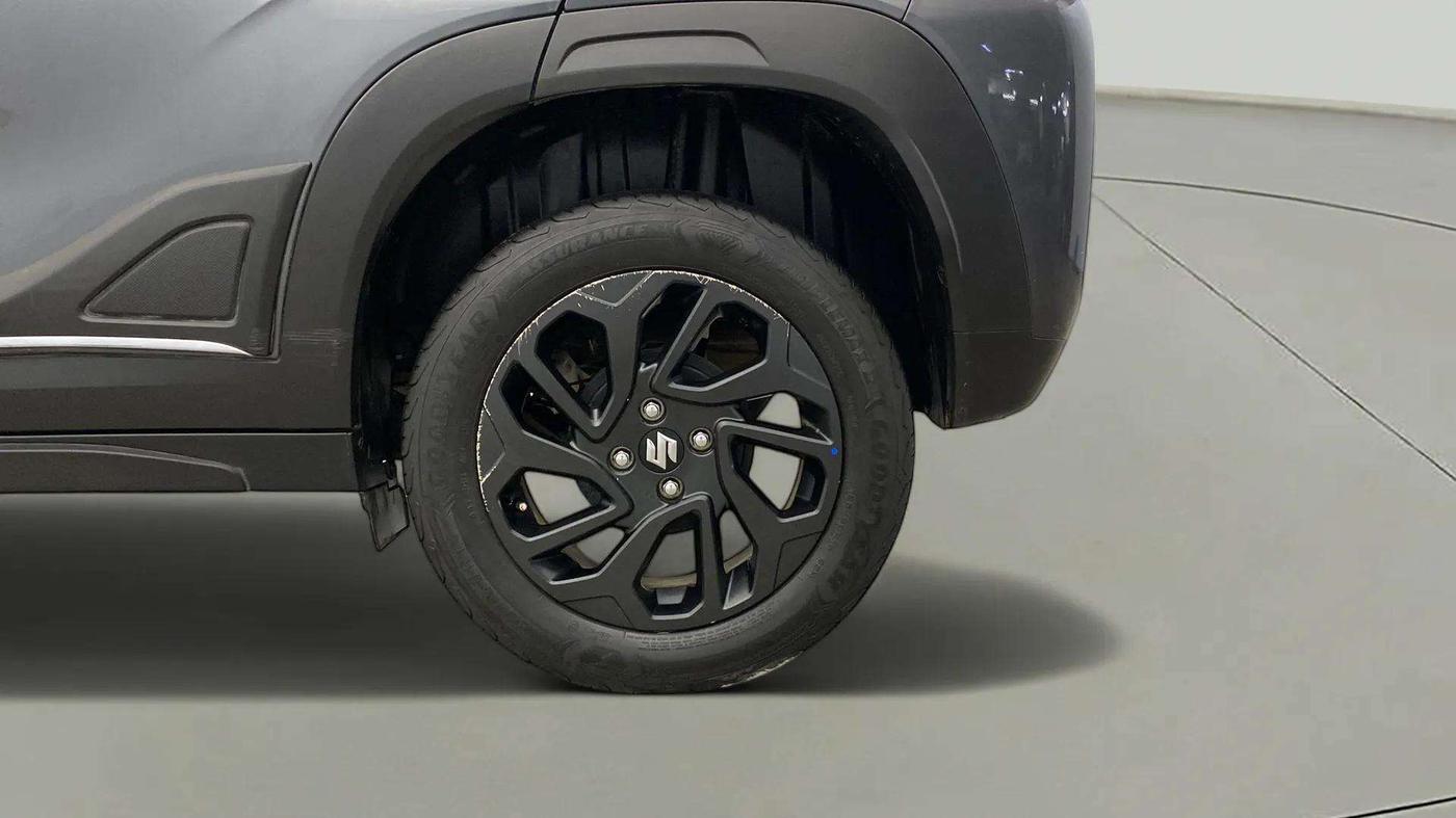 2023 Maruti FRONX DELTA PLUS 1.2MT, Petrol, Manual, 47,810 km, Left Rear Wheel