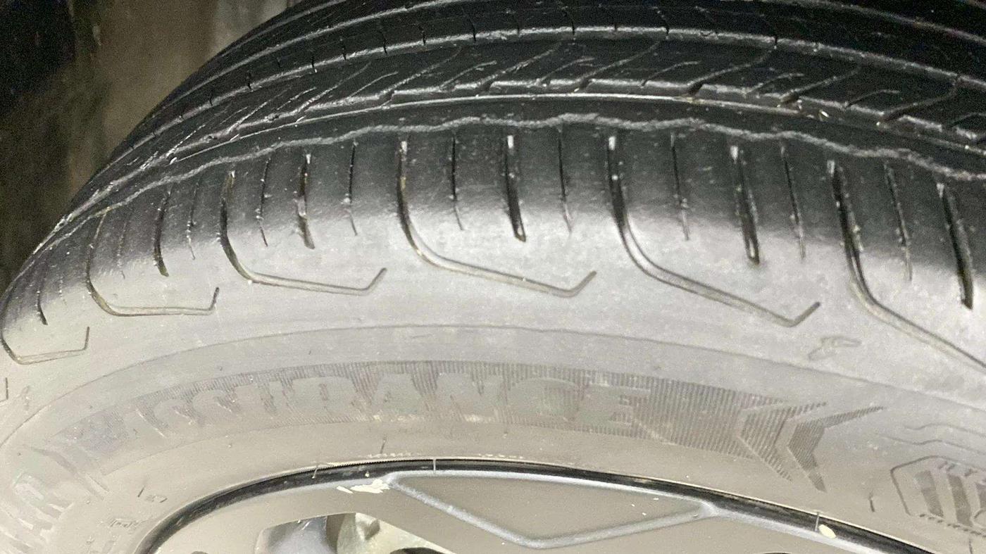 2023 Maruti FRONX DELTA PLUS 1.2MT, Petrol, Manual, 47,810 km, Left Rear Tyre Tread