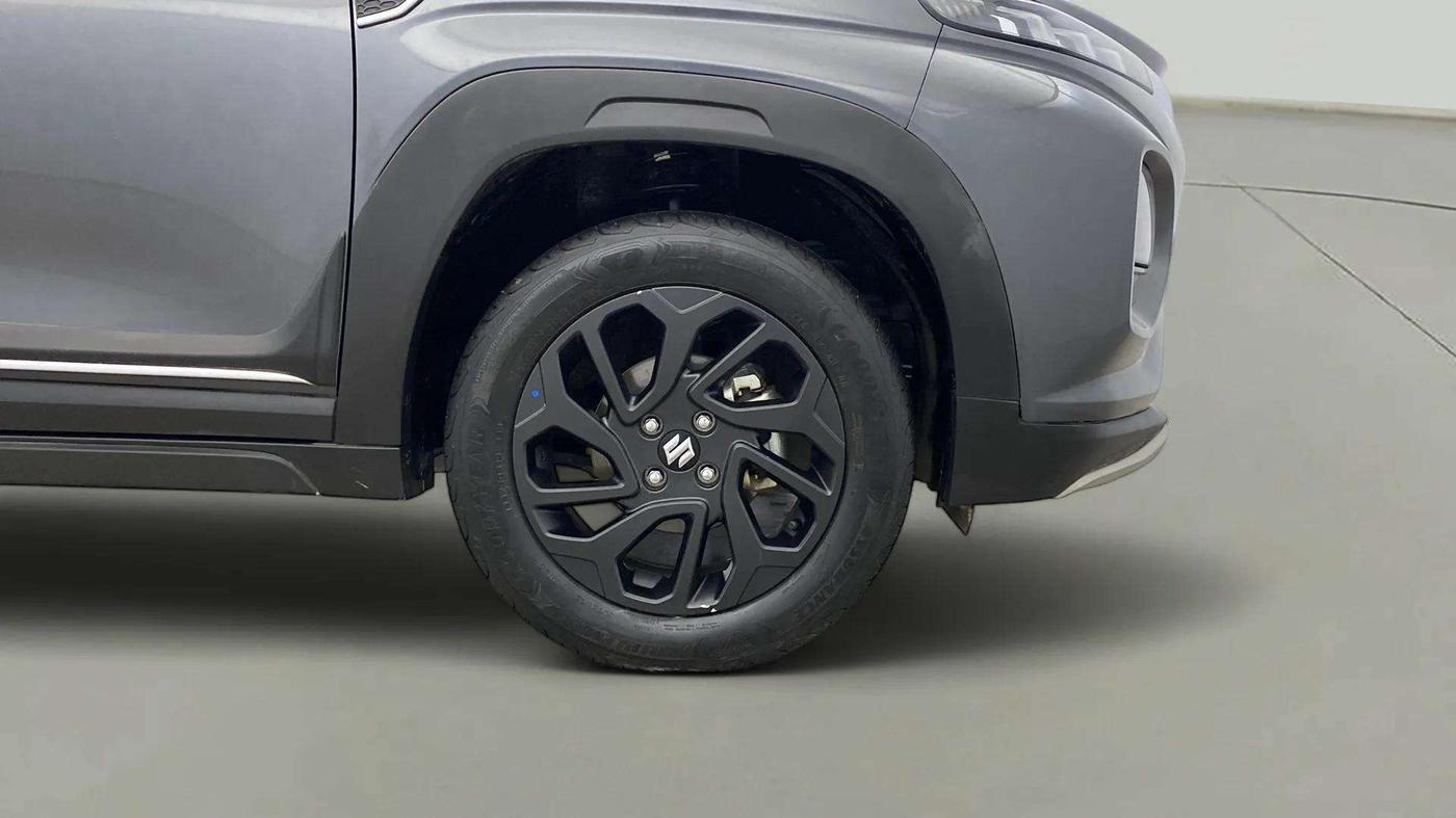 2023 Maruti FRONX DELTA PLUS 1.2MT, Petrol, Manual, 47,810 km, Right Front Wheel