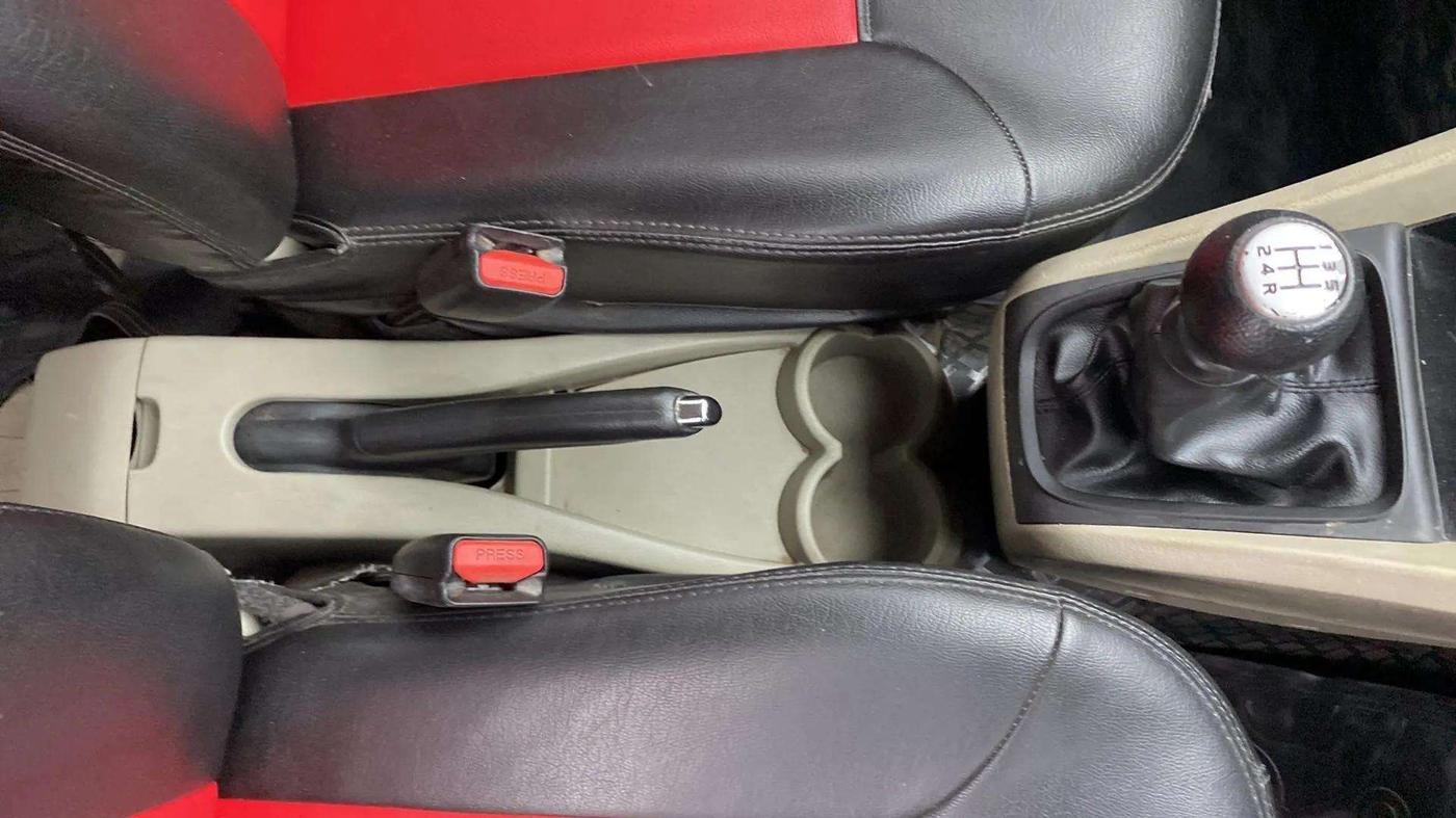 2015 Maruti Celerio VXI, Petrol, Manual, 64,361 km, Gear Lever