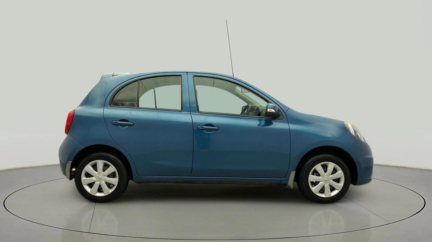 2018 Nissan Micra Active XV, Petrol, Manual, 37,641 km, Right Side View