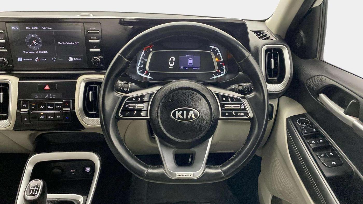 2020 KIA SONET HTX 1.0 IMT, Petrol, Manual, 88,669 km, Steering Wheel Close Up