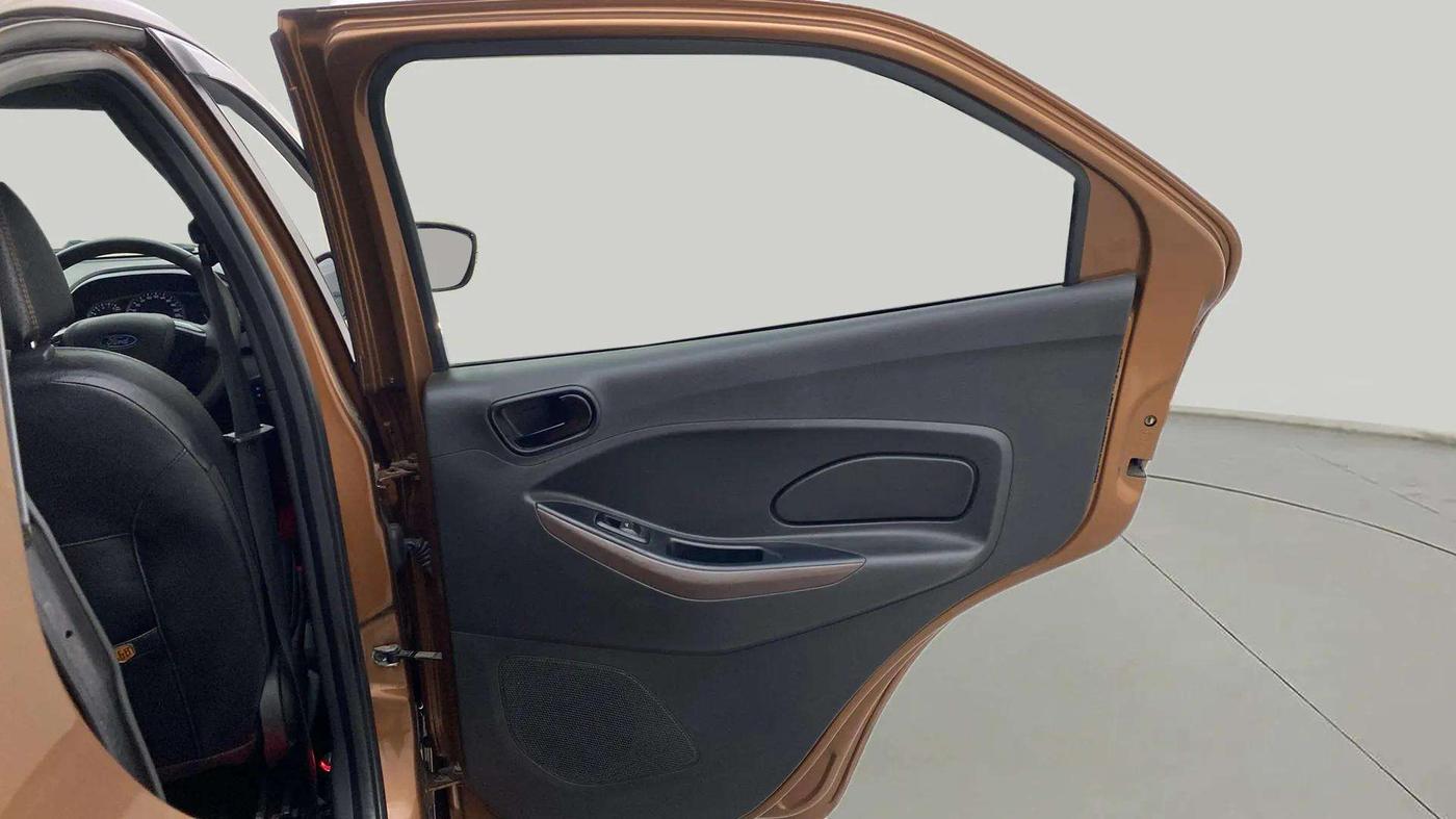 2020 Ford FREESTYLE TITANIUM 1.2 PETROL, Petrol, Manual, 52,033 km, RHS Rear Door