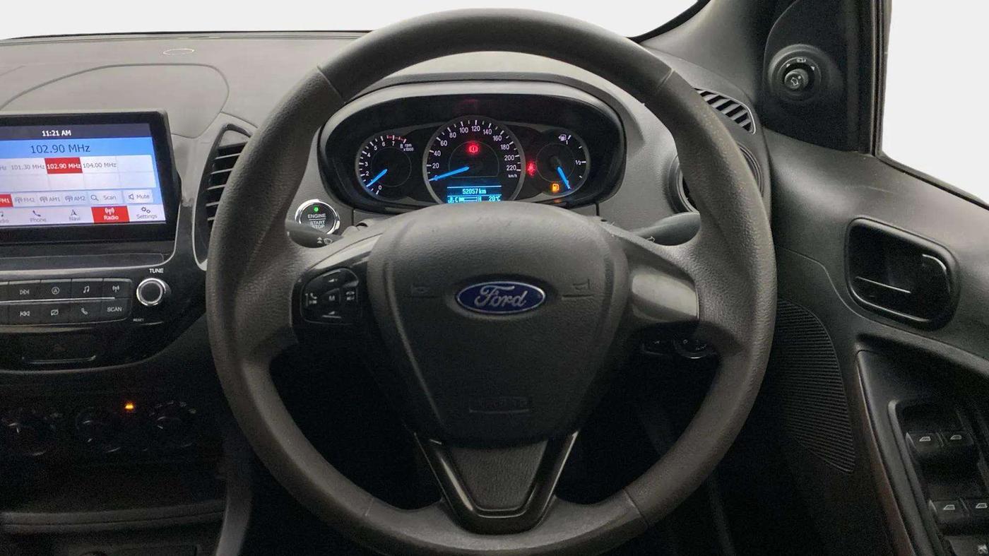2020 Ford FREESTYLE TITANIUM 1.2 PETROL, Petrol, Manual, 52,033 km, Steering Wheel Close Up