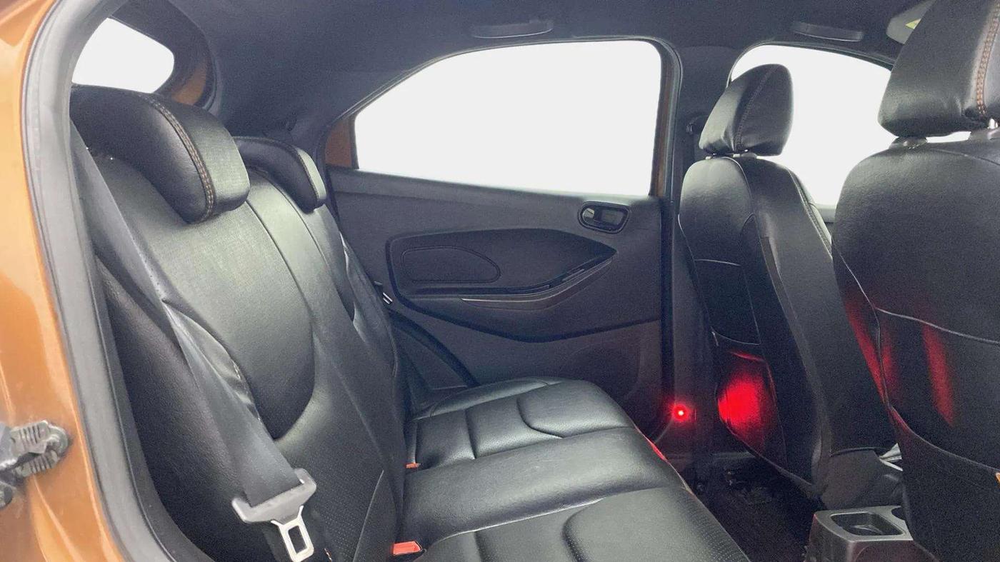 2020 Ford FREESTYLE TITANIUM 1.2 PETROL, Petrol, Manual, 52,033 km, Right Side Rear Door Cabin