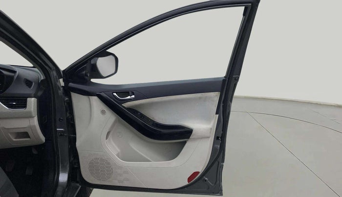 2020 Tata NEXON XZ PETROL, Petrol, Manual, 58,449 km, RHS Front Door