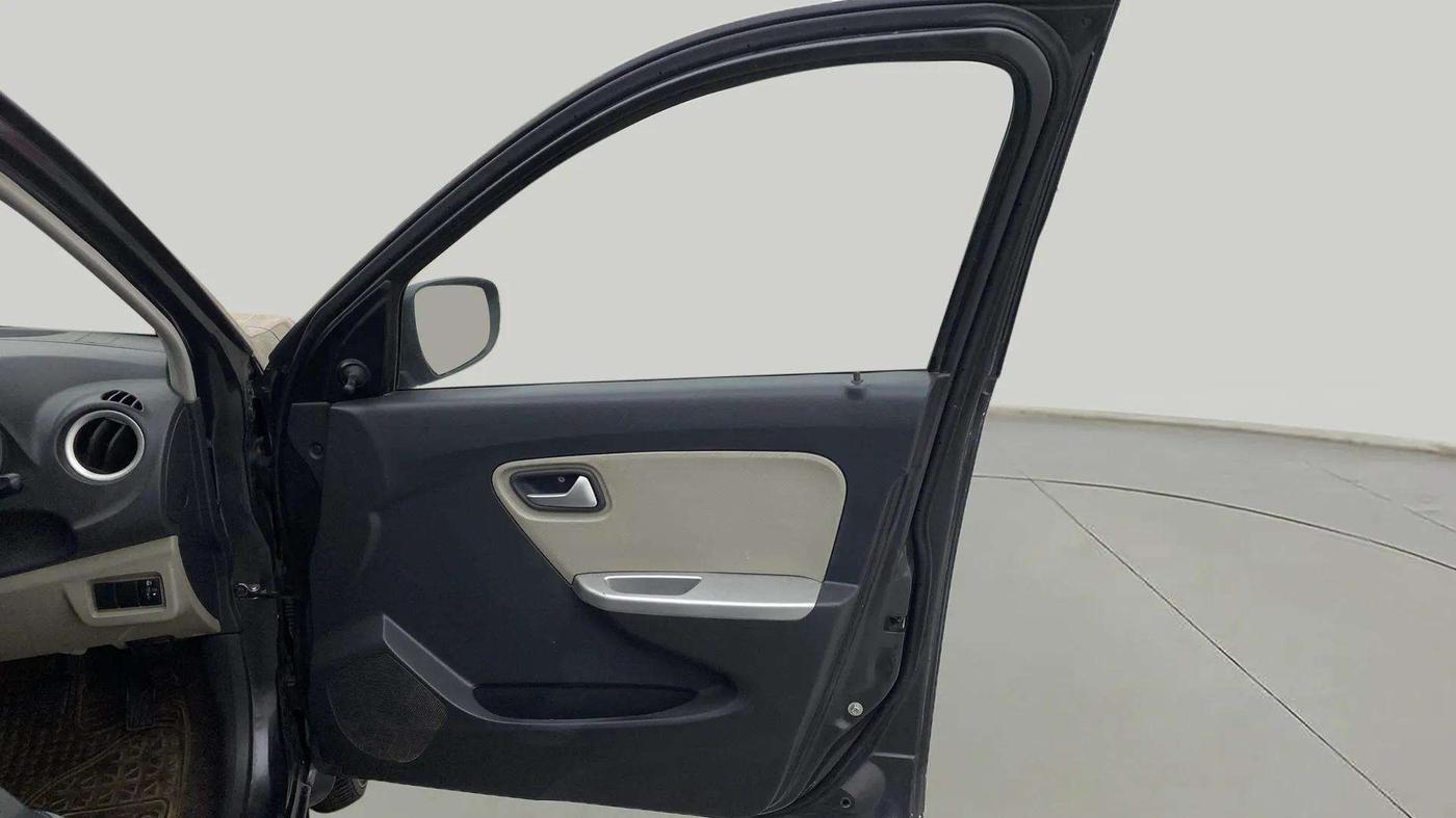 2018 Maruti Alto K10 VXI, Petrol, Manual, 30,368 km, RHS Front Door