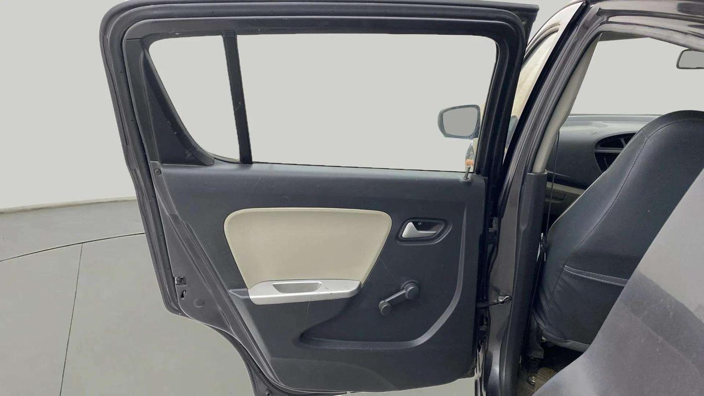 2018 Maruti Alto K10 VXI, Petrol, Manual, 30,368 km, LHS Rear Door