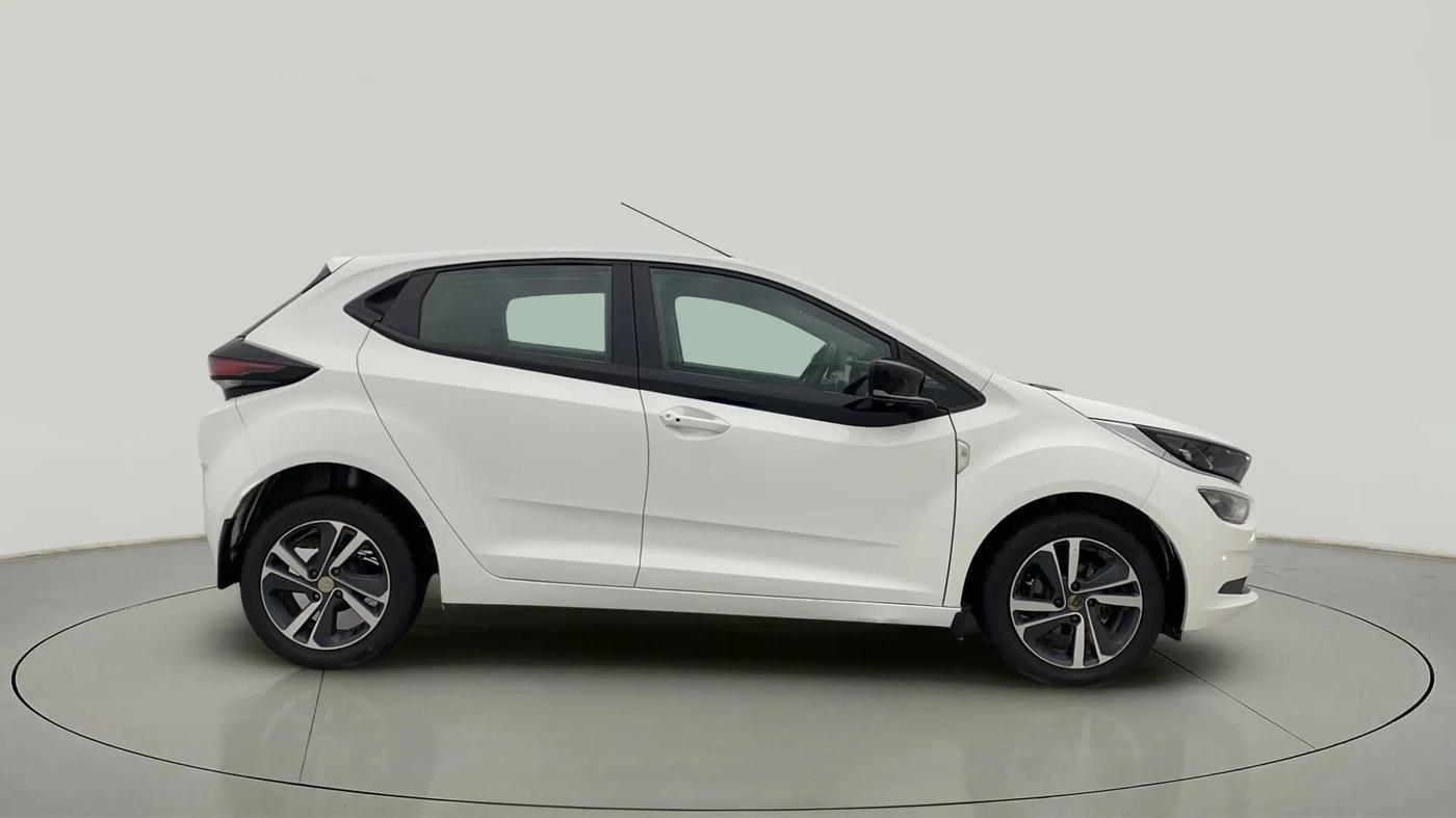 2021 Tata ALTROZ XZ DIESEL, Diesel, Manual, 55,662 km, Right Side View