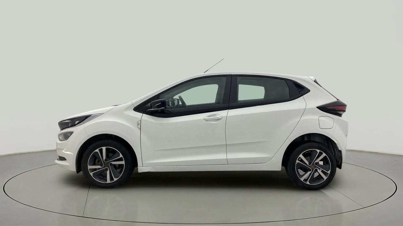 2021 Tata ALTROZ XZ DIESEL, Diesel, Manual, 55,662 km, Left Side