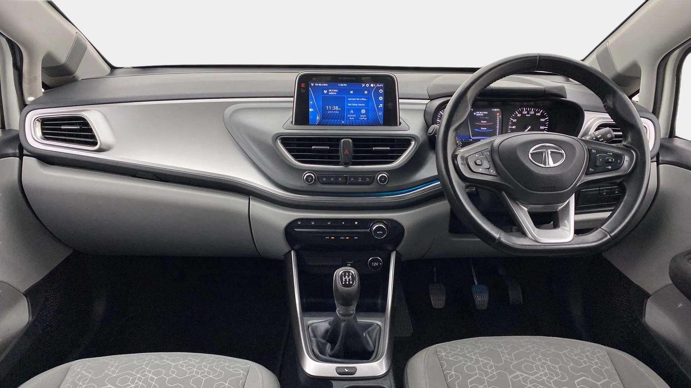 2021 Tata ALTROZ XZ DIESEL, Diesel, Manual, 55,662 km, Dashboard