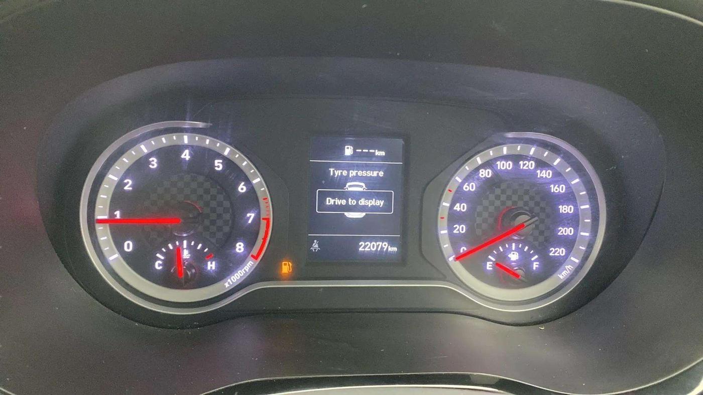 2023 Hyundai AURA SX 1.2, Petrol, Manual, 22,285 km, Odometer Image