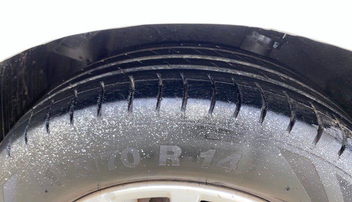 2013 Hyundai i20 MAGNA 1.2, Petrol, Manual, 74,970 km, Left Front Tyre Tread