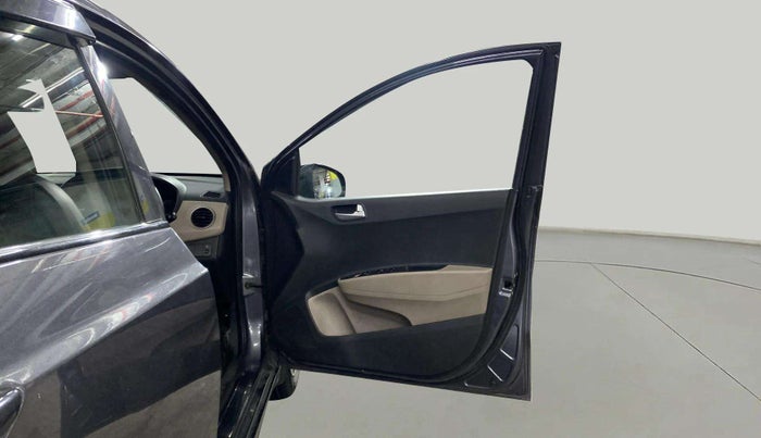 2017 Hyundai Grand i10 SPORTZ (O) AT 1.2 KAPPA VTVT, Petrol, Automatic, 46,600 km, RHS Rear Door