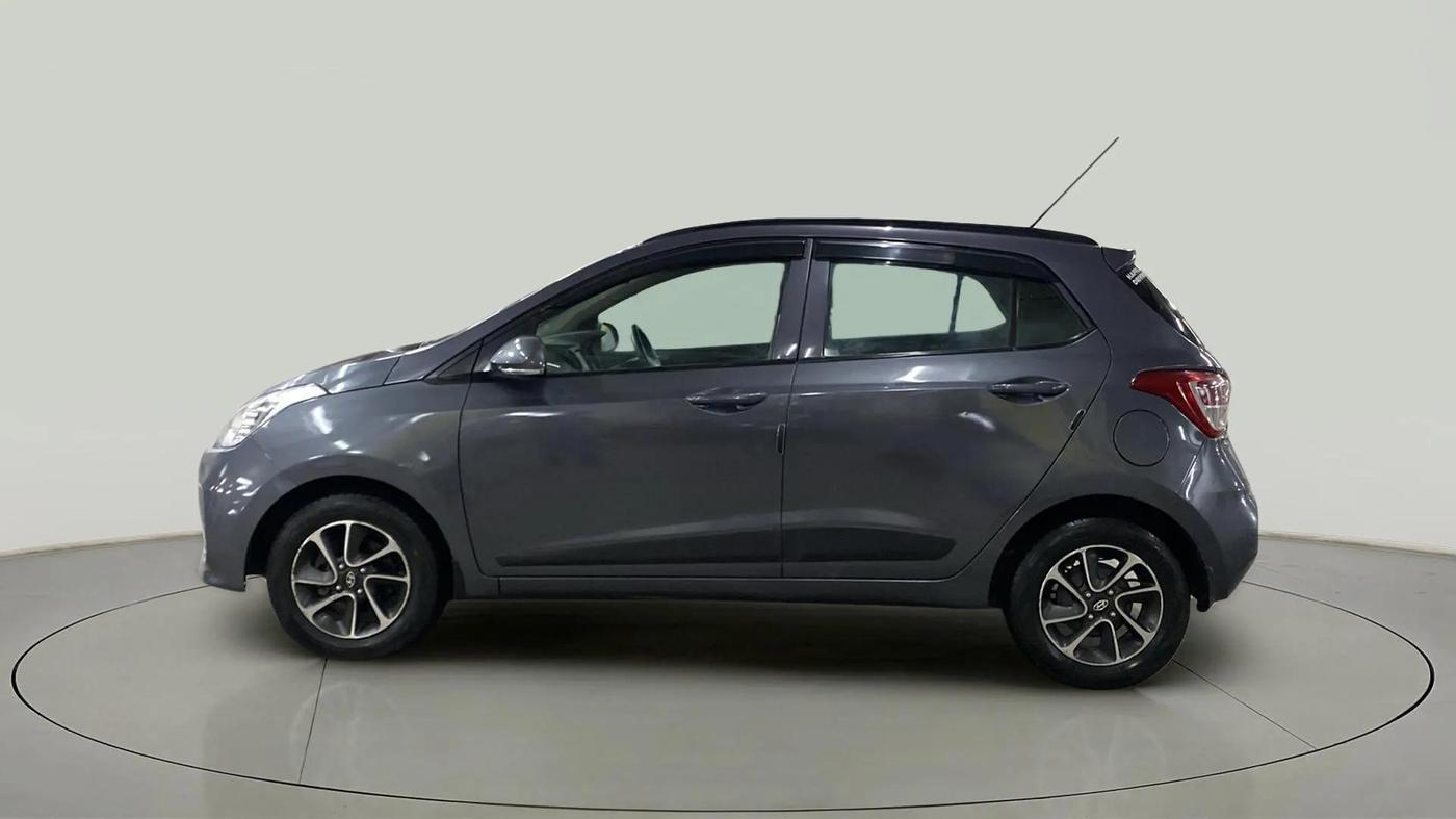 2017 Hyundai Grand i10 SPORTZ (O) AT 1.2 KAPPA VTVT, Petrol, Automatic, 46,600 km, Left Side
