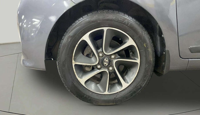 2017 Hyundai Grand i10 SPORTZ (O) AT 1.2 KAPPA VTVT, Petrol, Automatic, 46,600 km, Left Front Wheel