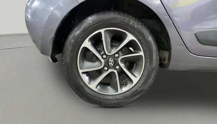 2017 Hyundai Grand i10 SPORTZ (O) AT 1.2 KAPPA VTVT, Petrol, Automatic, 46,600 km, Right Rear Wheel